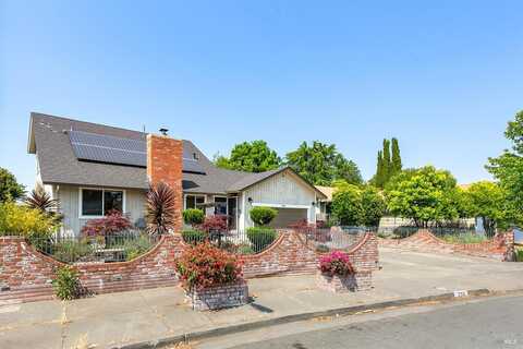 753 W 8th Street, Santa Rosa, CA 95401