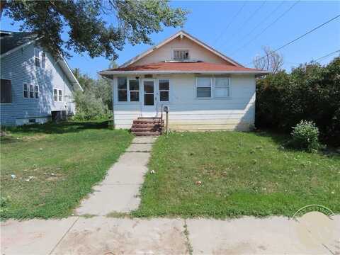 115 W 6th Street, Hardin, MT 59034