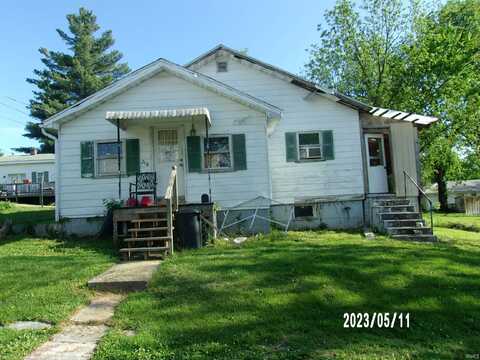 218 W ave Road, Paoli, IN 47454