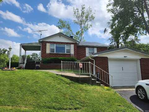 827 NE Main Street, Paoli, IN 47454