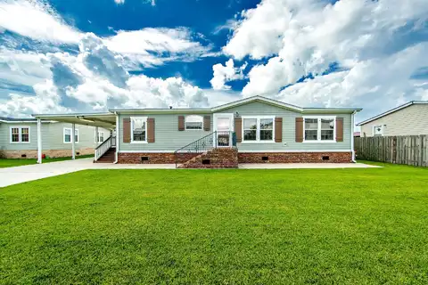155 Myrtle Dr, Lockport, LA 70374