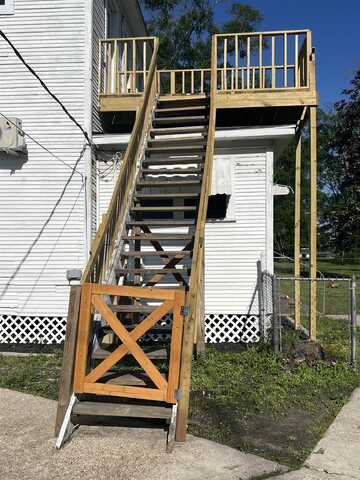 305 W Main St, Kirbyville, TX 75956