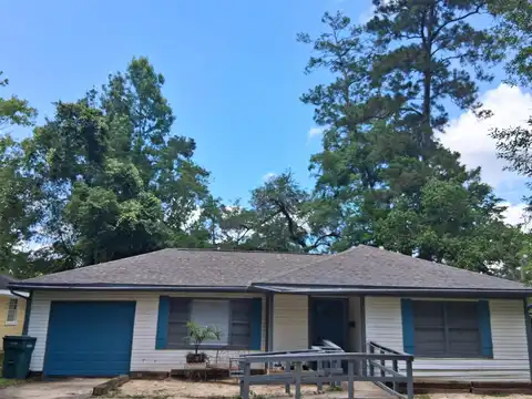 5330 Landry Ln, Beaumont, TX 77708