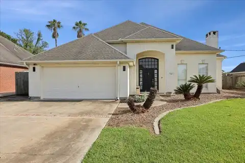 211 Skylark Ave, Bridge City, TX 77611