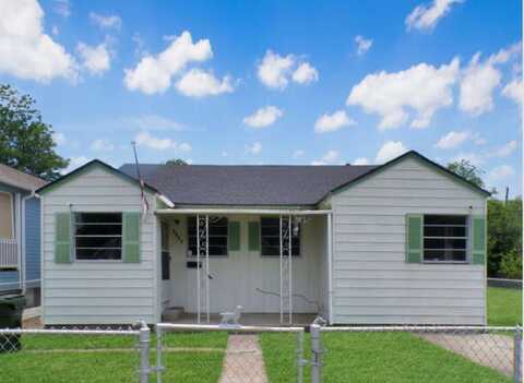 1032 W. 5th St., Port Arthur, TX 77640