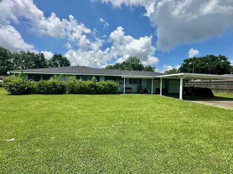 2423 Crescent Dr, Groves, TX 77619