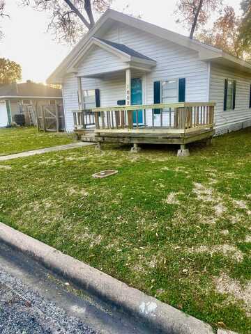 1002 Wilson Street, Port Neches, TX 77651