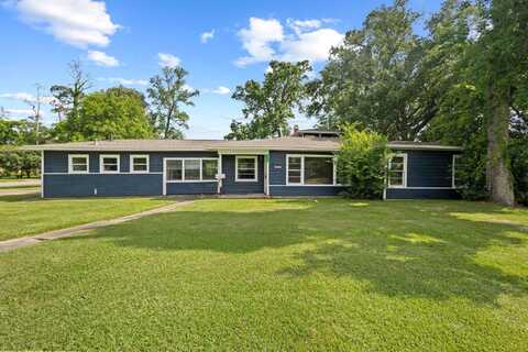 3015 Timberwood Ln, Beaumont, TX 77703