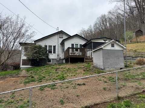 420 Old Country Rd, NAOMA, WV 25140