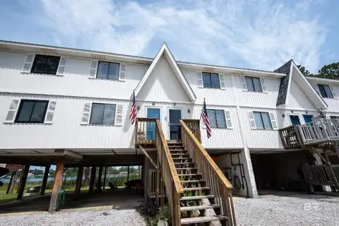 112 W 8th Avenue, Gulf Shores, AL 36542