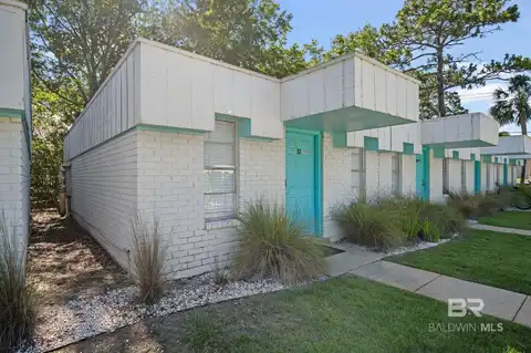 325 E 22nd Avenue, Gulf Shores, AL 36542