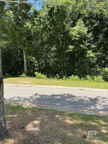 413 Ridgewood Drive, Daphne, AL 36526