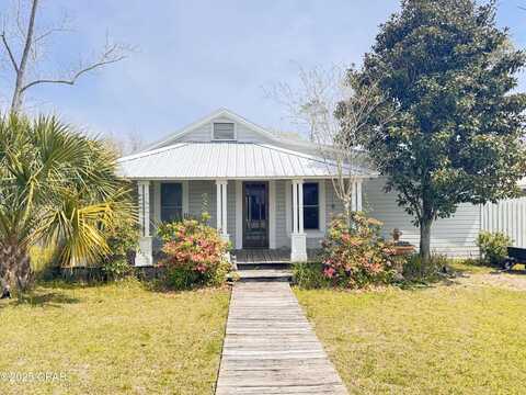 919 Mississippi Avenue, Lynn Haven, FL 32444