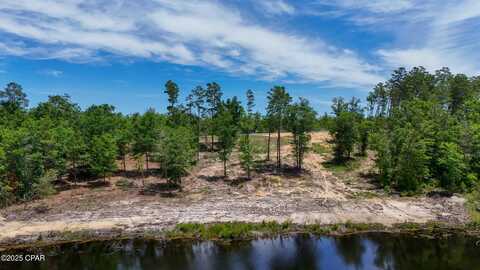 4803 Lake Ridge Drive, Chipley, FL 32428