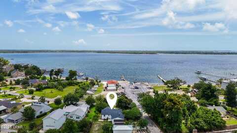 301 Bunkers Cove Road, Panama City, FL 32401