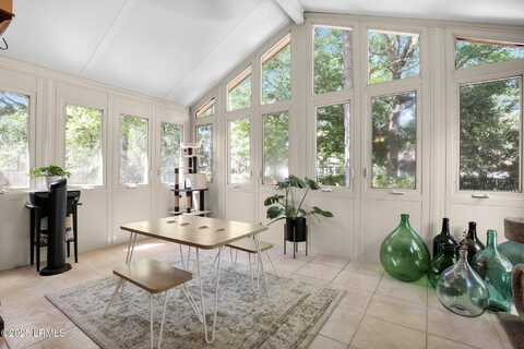 42 Le Moyne Drive, Beaufort, SC 29907