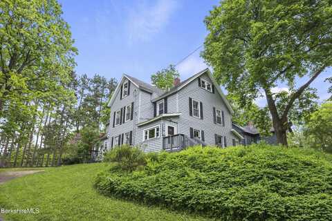 9 High St, Lenox, MA 01240