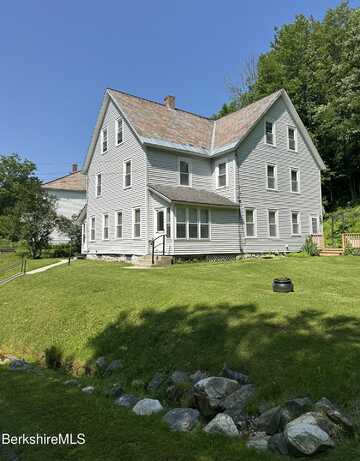132-134 Crest St, North Adams, MA 01247