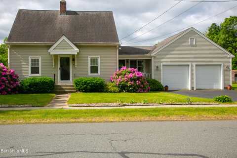 38 Ferrante Ave, Greenfield, MA 01301