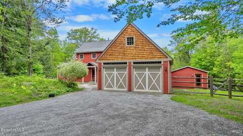 11 Jamie Ln, Sandisfield, MA 01255