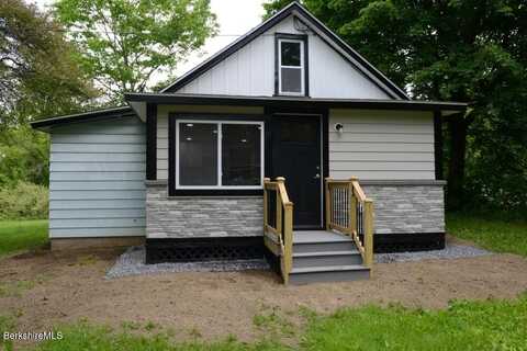 26 Davis St, Pittsfield, MA 01201