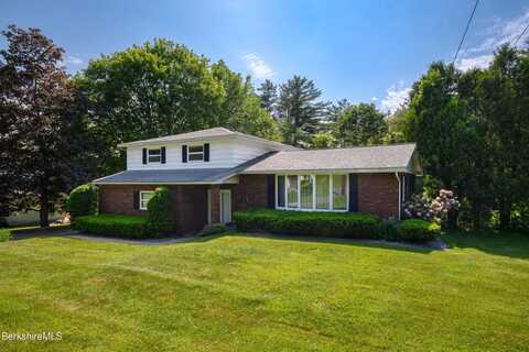 31 Autumn Dr, North Adams, MA 01247