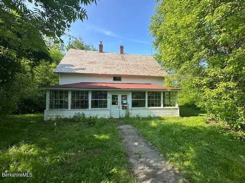 425 Barbour St, North Adams, MA 01247