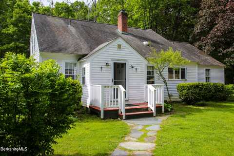 31 Oxbow Rd, Charlemont, MA 01339