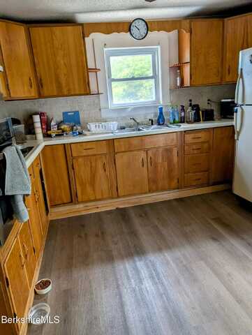 59 East Hoosac St, Adams, MA 01220