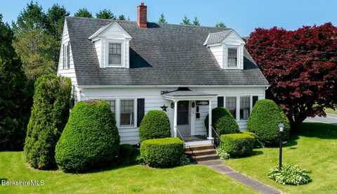 82 Maple St, Adams, MA 01220