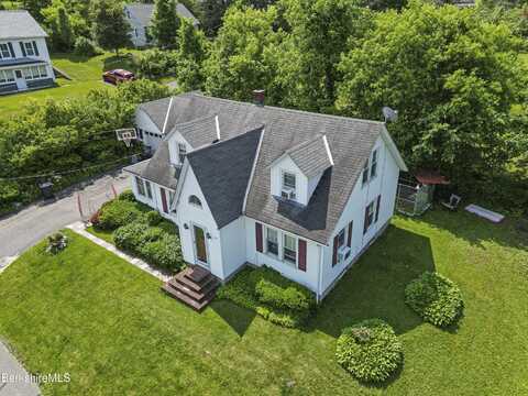 5 North St, Adams, MA 01220