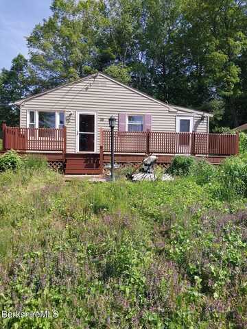 20 Westchester Ave, Pittsfield, MA 01201