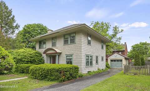 11 Laflin Ter, Pittsfield, MA 01201