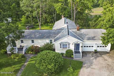 108 Berkshire Dr, Williamstown, MA 01267