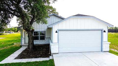 807 N Polk St, Beeville, TX 78102