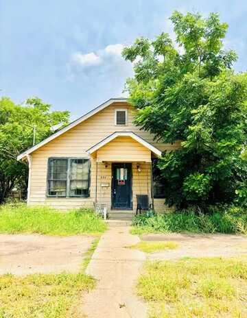 207 E Huntington, Beeville, TX 78102