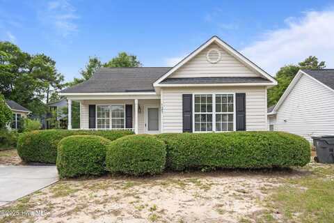 123 NE 6th Street, Oak Island, NC 28465