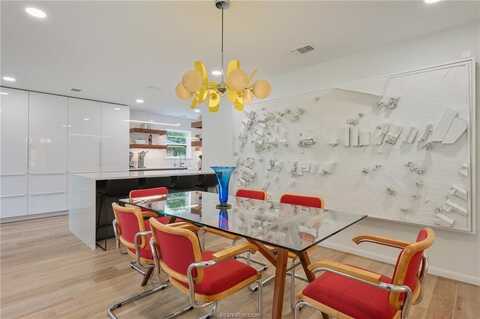 1003 Guadalupe Drive, College Station, TX 77840