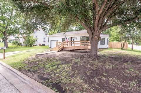 407 West Fawn Street, Caldwell, TX 77836