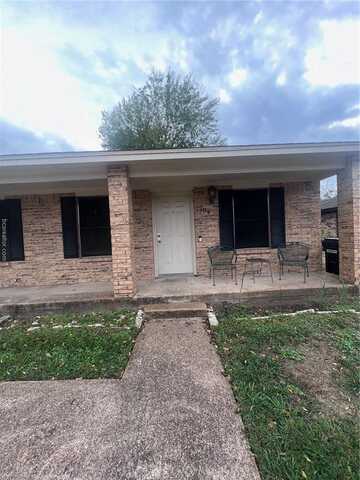 704 San Saba Drive, College Station, TX 77845