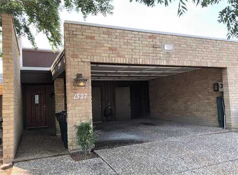1527 Wolf Run, College Station, TX 77840