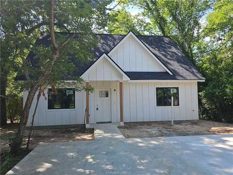 1112 Justine, Bryan, TX 77803