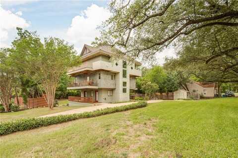 1015 East 24th Street, Bryan, TX 77803