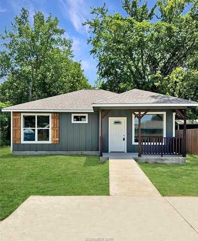501 West Tenth Street, Hearne, TX 77859