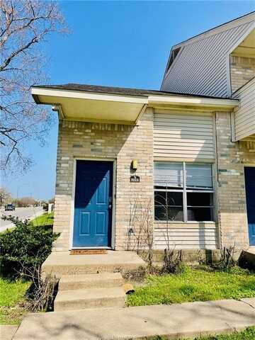922 Spring Loop, College Station, TX 77840