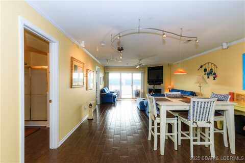 164 Park Place Lane unit: 3D, Kaiser, MO 65047