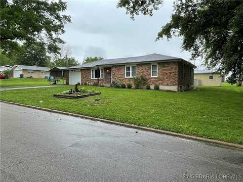 111 W Haynes Street, Eldon, MO 65026