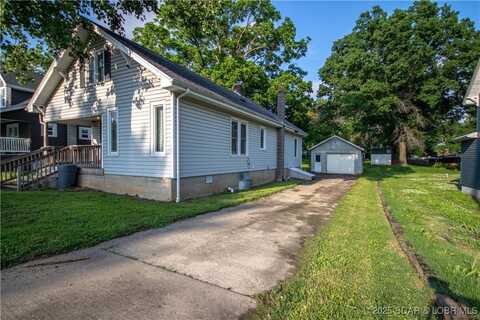 906 S Oak Street, California, MO 65018