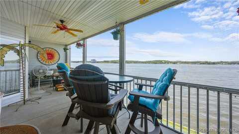 492 Regatta Bay Drive, Lake Ozark, MO 65049