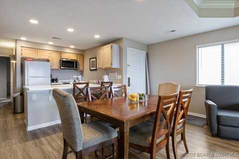 33 Monterey Drive, Lake Ozark, MO 65049
